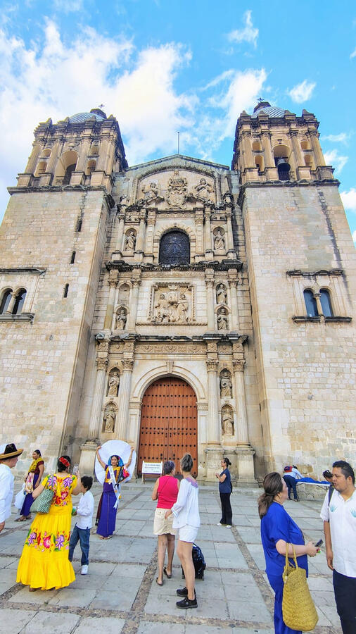 enjoy parades and calendas in downtown oaxaca traditional dances and calendas in Oaxaca